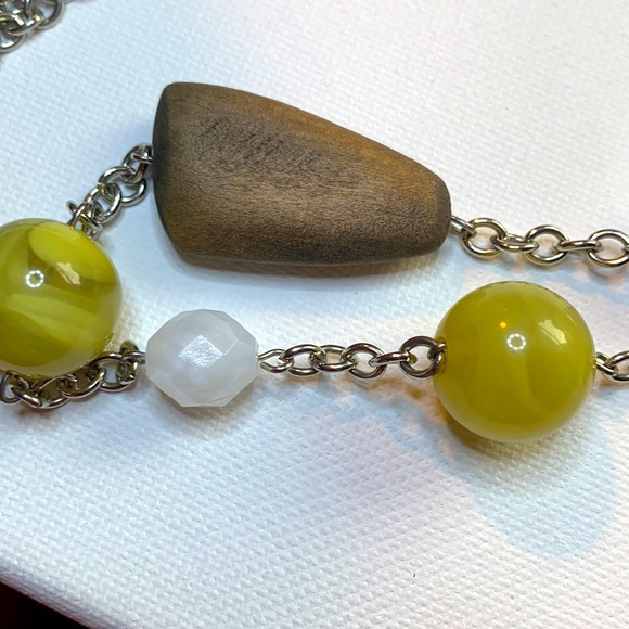 Vintage over the neck multi materials necklace - Picture 5 of 6